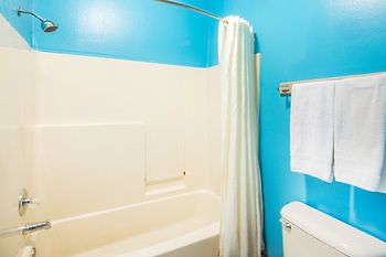 Texas Inn And Suites Citycenter At Utrgv Edinburg Eksteriør bilde