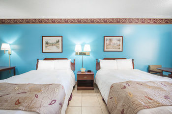 Texas Inn And Suites Citycenter At Utrgv Edinburg Eksteriør bilde